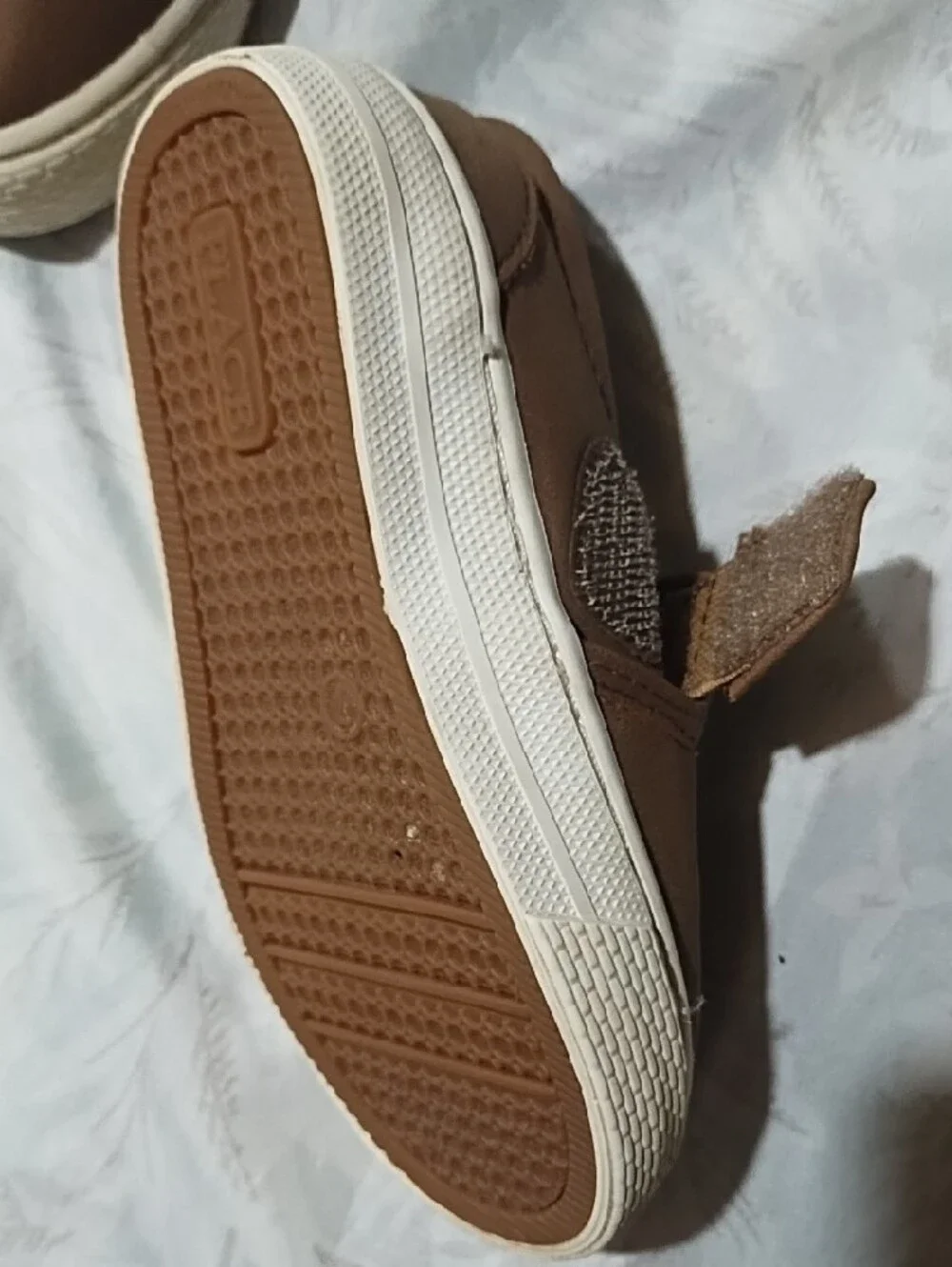 Place Brown Slip-On Kids Sneakers with White Sole Size Toddler 7 VGC.